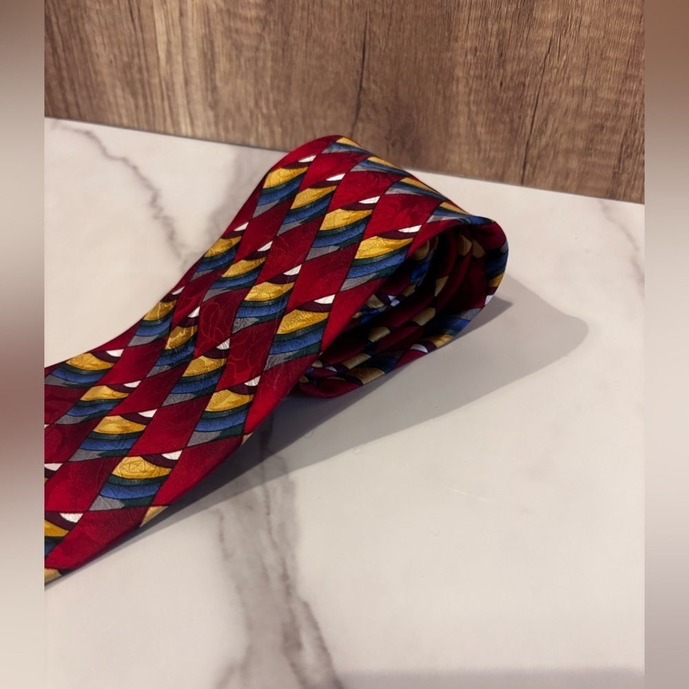 Elegant Multicolor Men's Tie